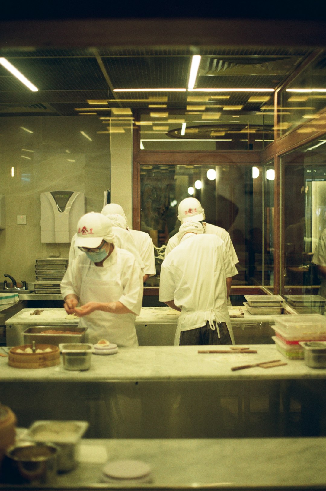 Ekskluzywne kuchnie na zamówienie: kluczowe trendy 2025