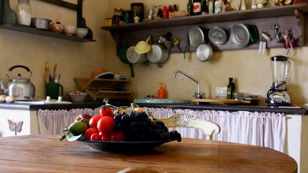 Ekskluzywne kuchnie na zamówienie: Jak uniknąć typowych błędów?